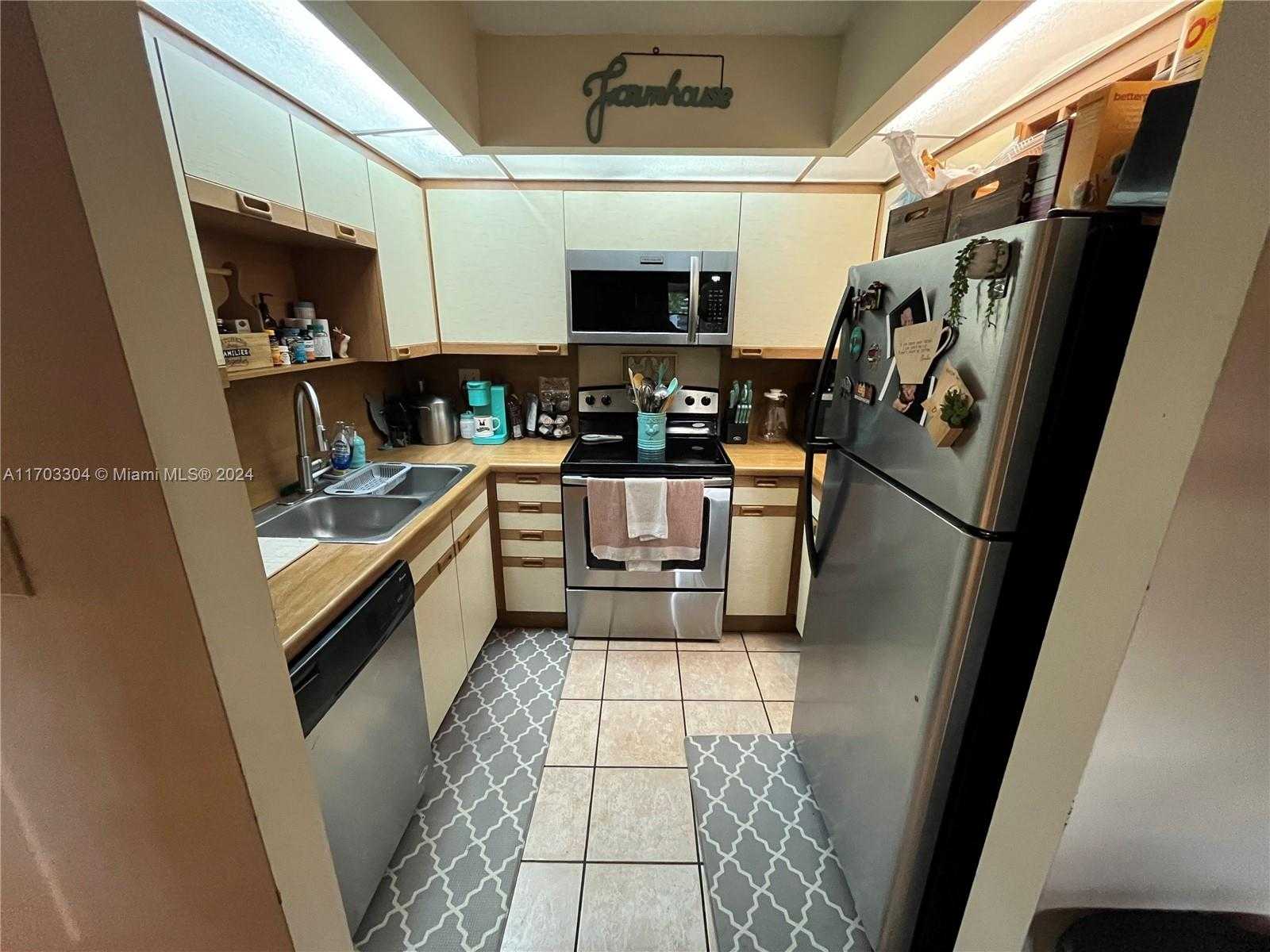 Small Image of 8800 SOUTH WEST 123 CT #J204, Miami Number 10