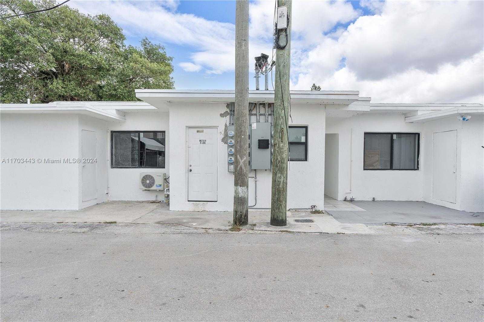 Small Image of 1946 PIERCE ST #1, Hollywood Number 12