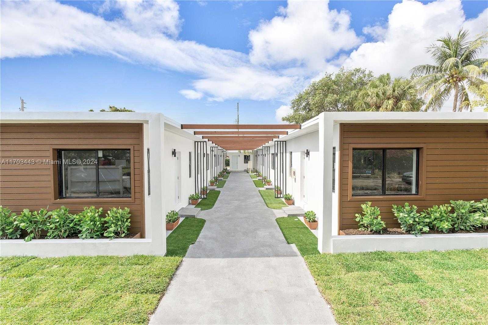 Small Image of 1946 PIERCE ST #1, Hollywood Number 3