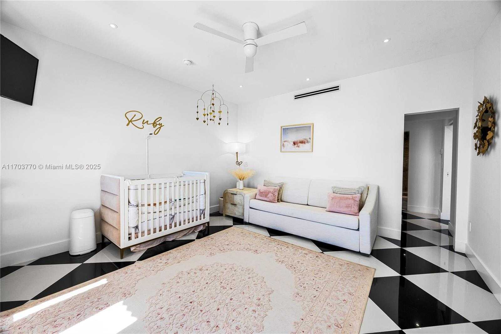 Small Image of 1800 NORTH EAST 114TH ST #PH05, Miami Number 26