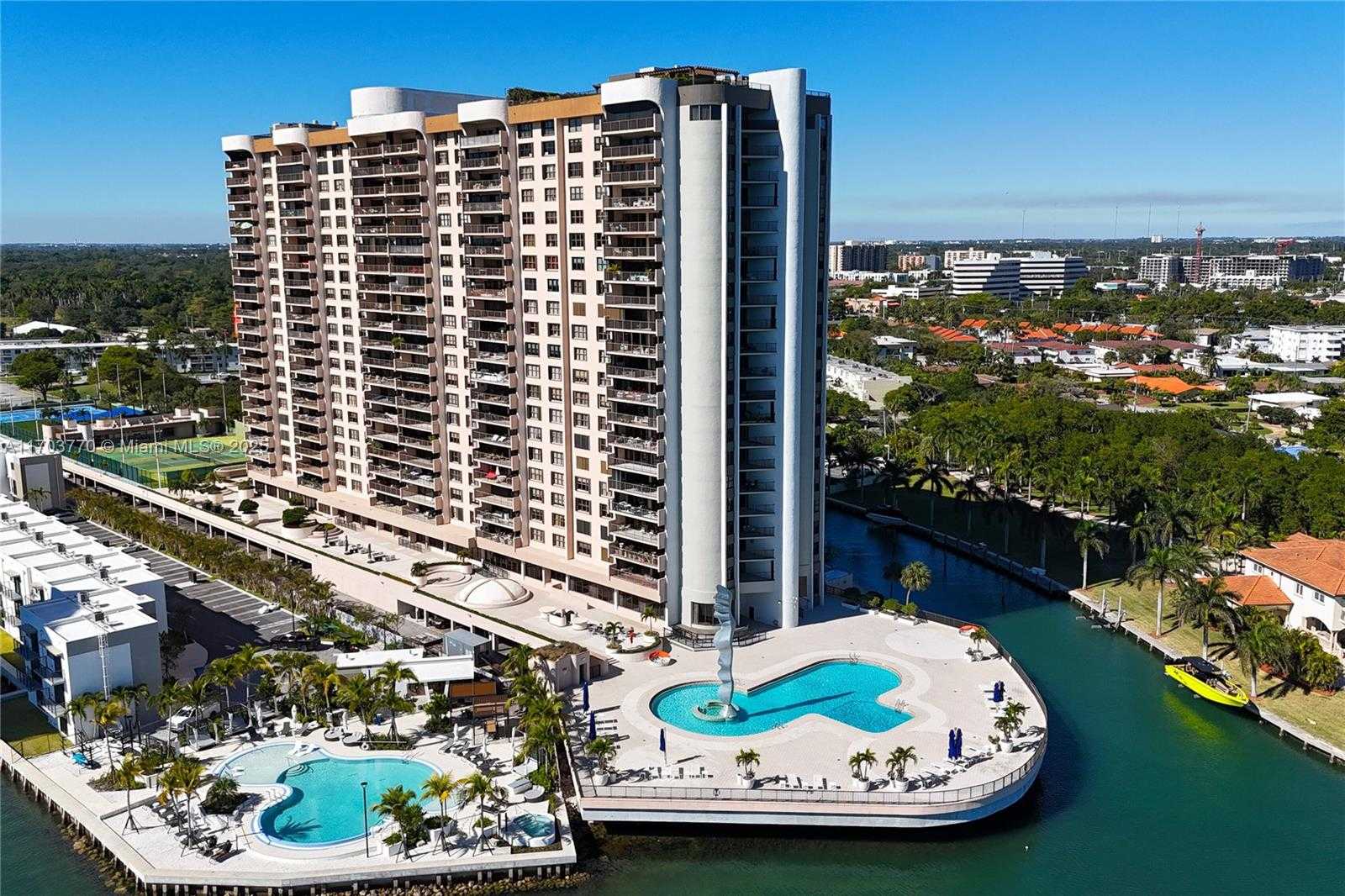 Small Image of 1800 NORTH EAST 114TH ST #PH05, Miami Number 44