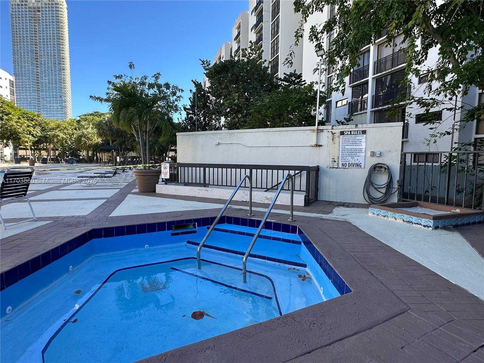 Small Image of 17021 NORTH BAY RD #426, Sunny Isles Beach Number 21