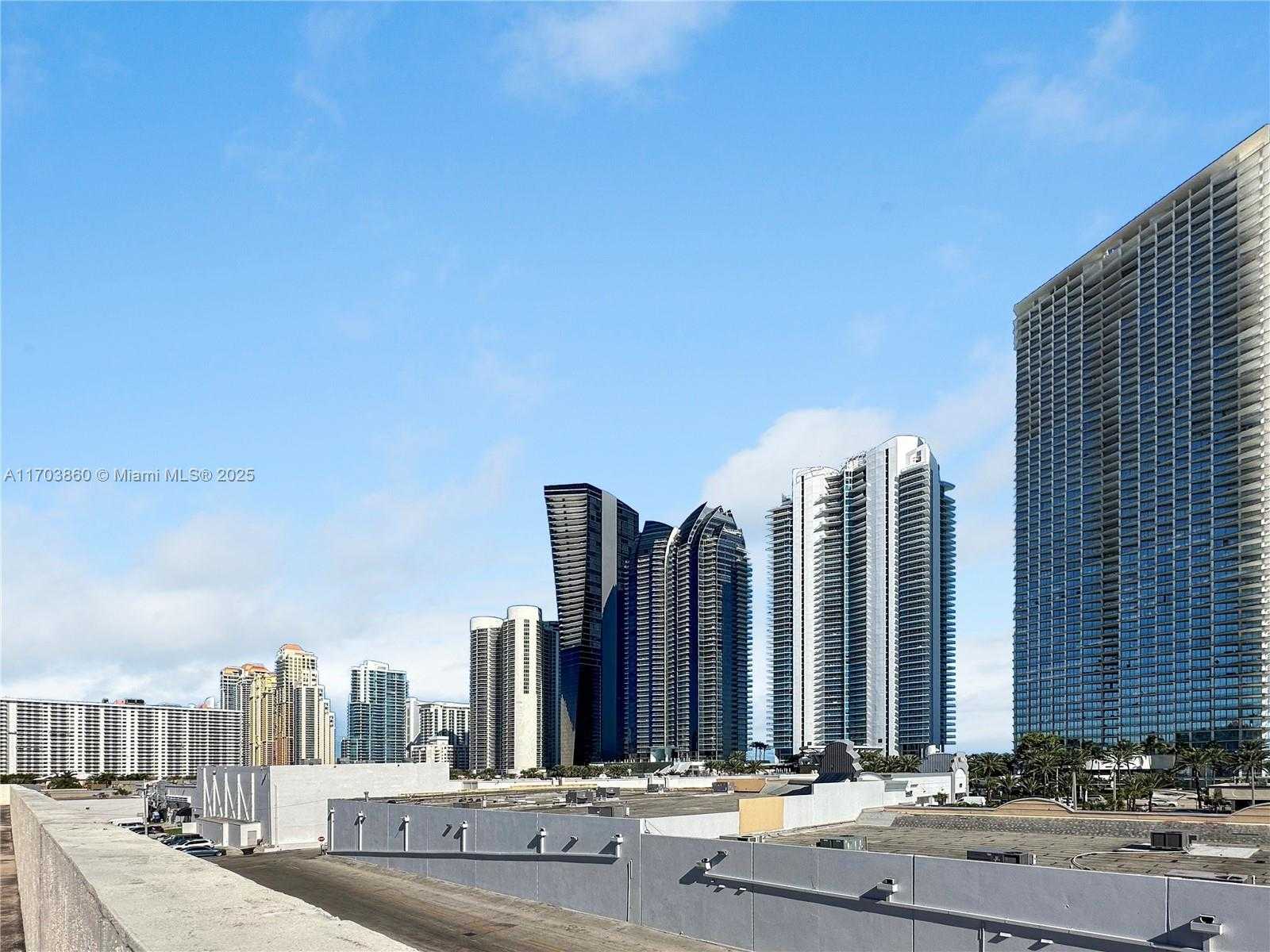 Small Image of 17021 NORTH BAY RD #426, Sunny Isles Beach Number 26
