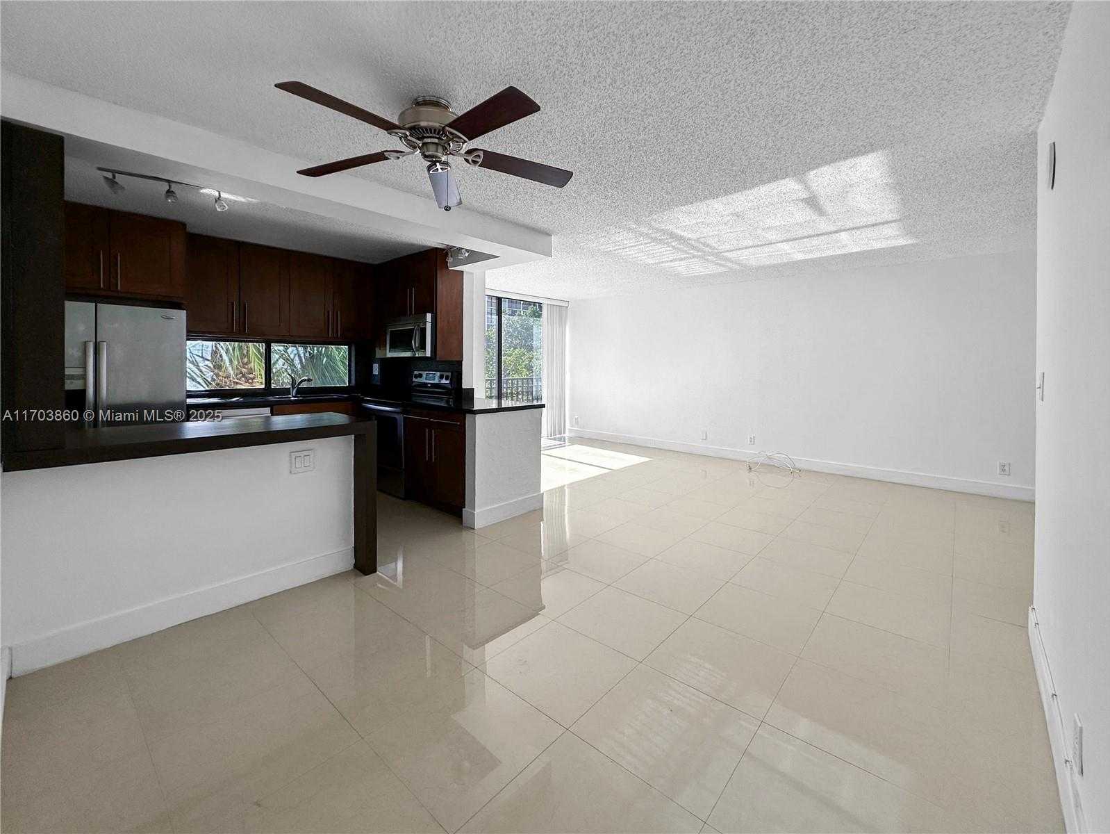 Small Image of 17021 NORTH BAY RD #426, Sunny Isles Beach Number 9
