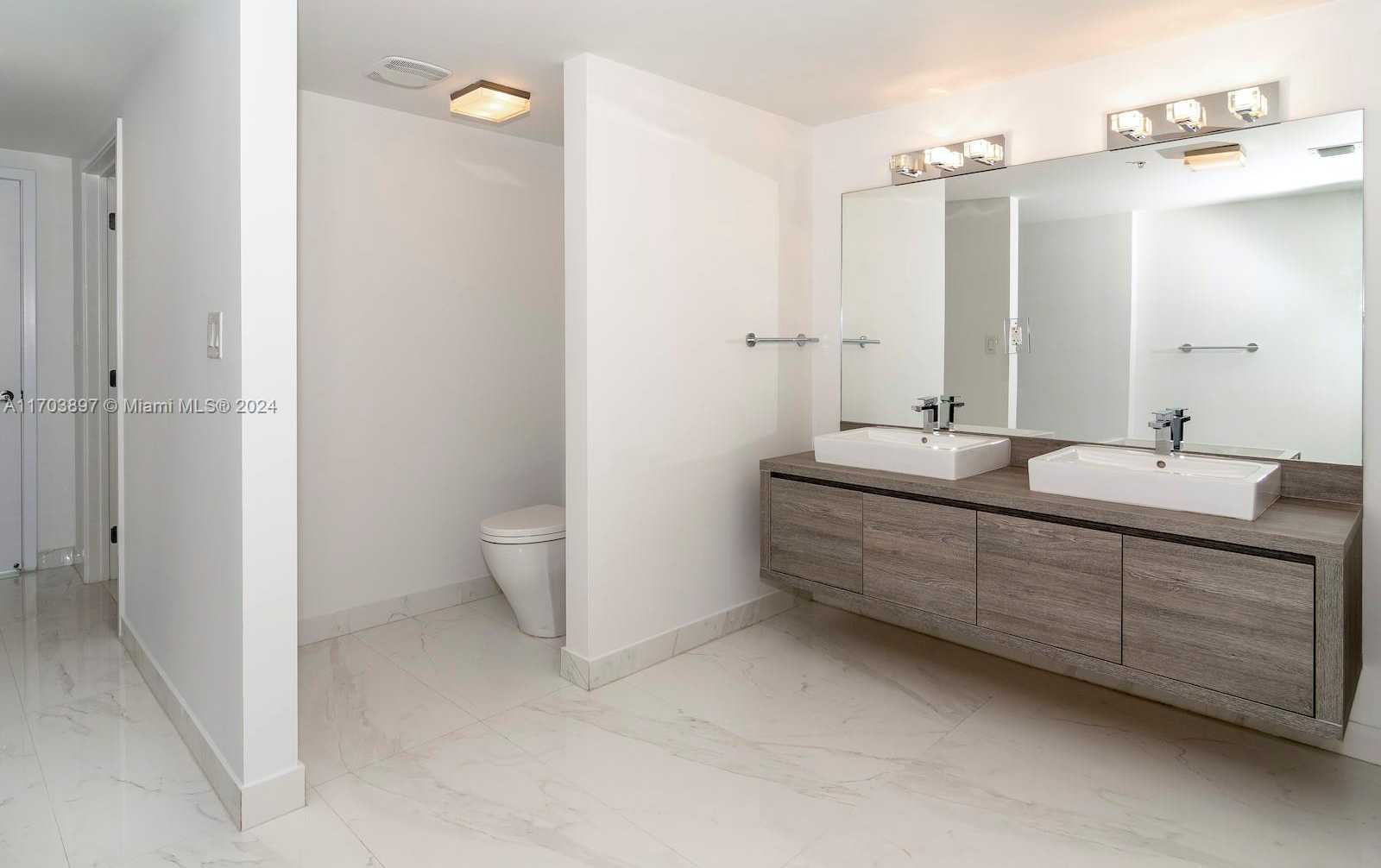 Small Image of 400 SUNNY ISLES BLVD #919, Sunny Isles Beach Number 23