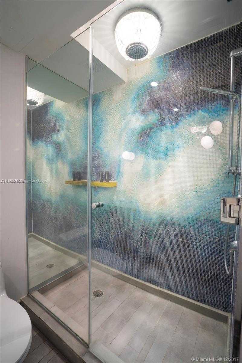 Small Image of 1100 WEST AVE #517, Miami Beach Number 19