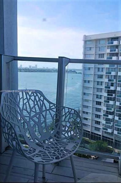 Small Image of 1100 WEST AVE #517, Miami Beach Number 2