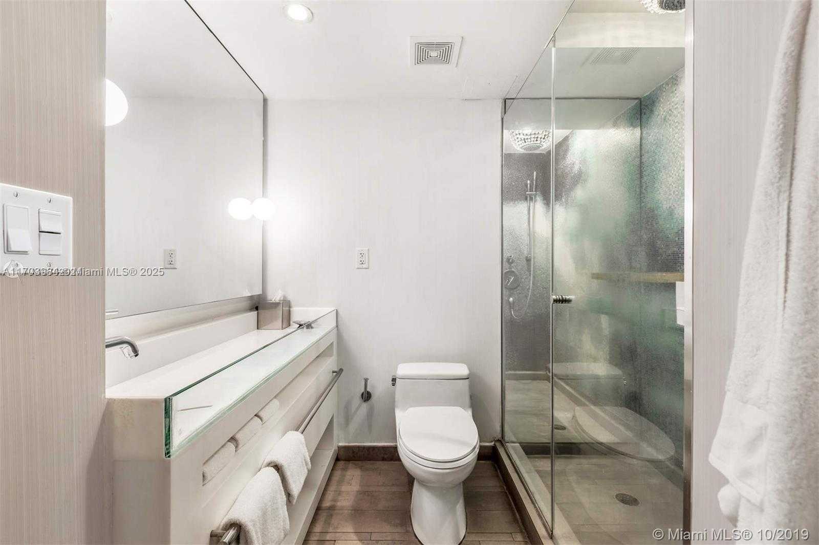Small Image of 1100 WEST AVE #517, Miami Beach Number 20