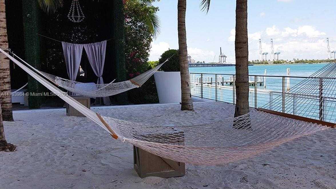 Small Image of 1100 WEST AVE #517, Miami Beach Number 35