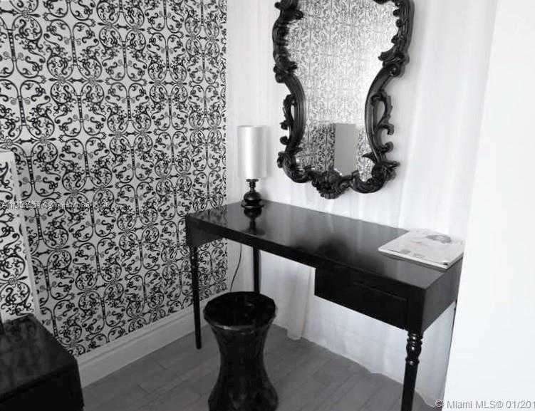 Small Image of 1100 WEST AVE #517, Miami Beach Number 8