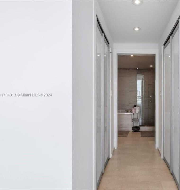 Small Image of 540 WEST AVE #1914, Miami Beach Number 13