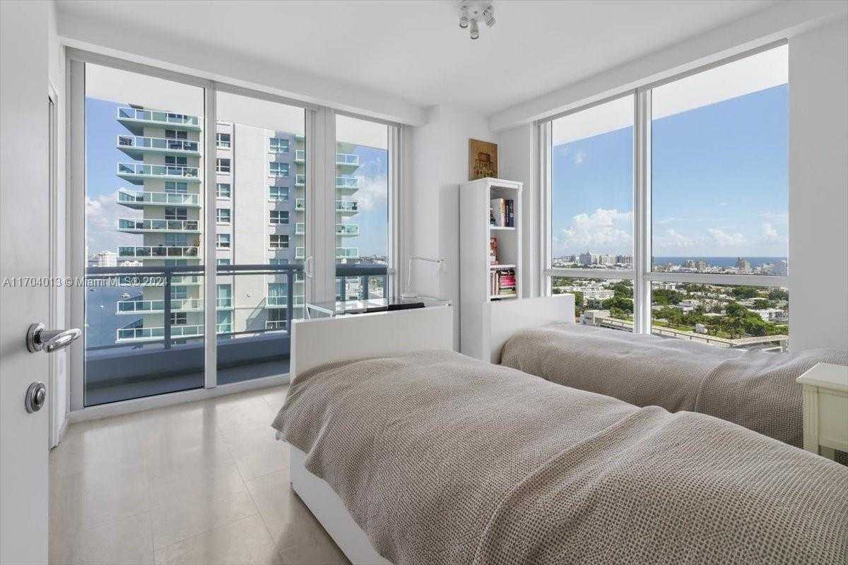 Small Image of 540 WEST AVE #1914, Miami Beach Number 18