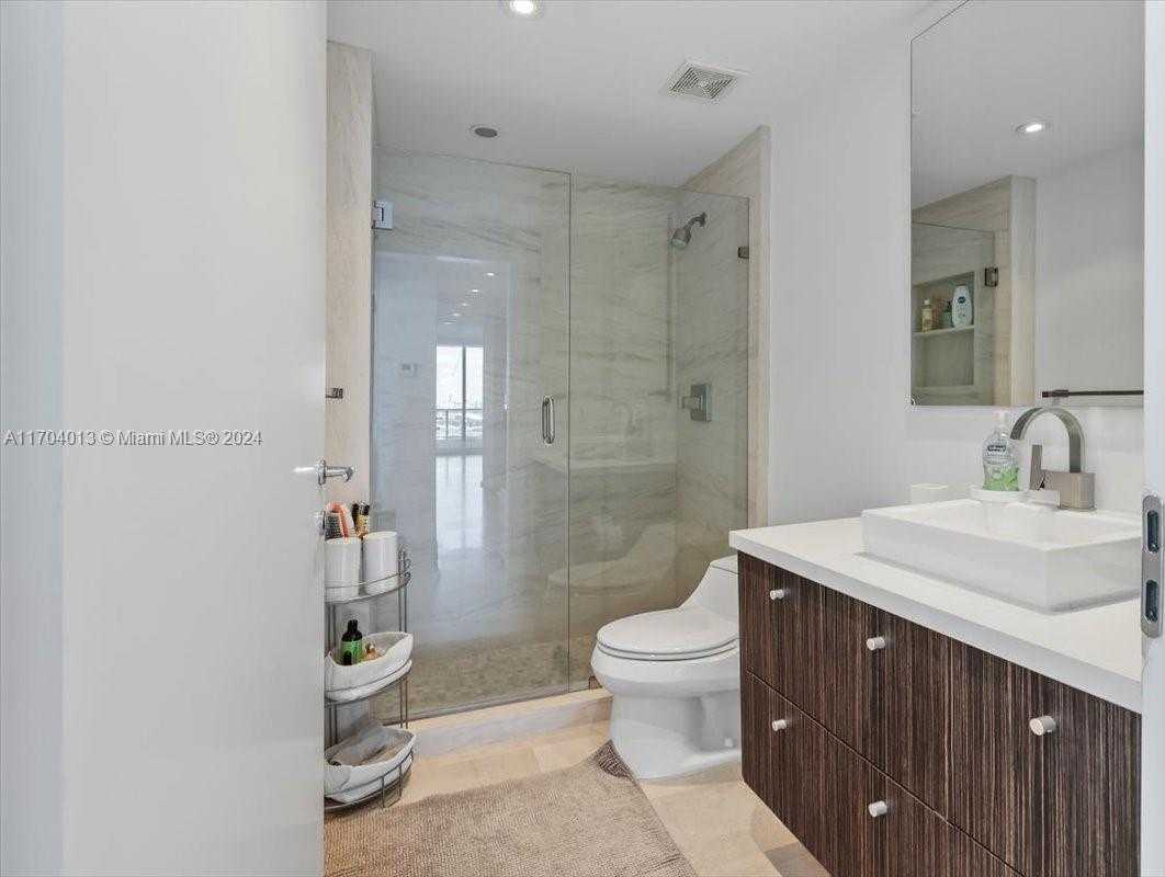 Small Image of 540 WEST AVE #1914, Miami Beach Number 21