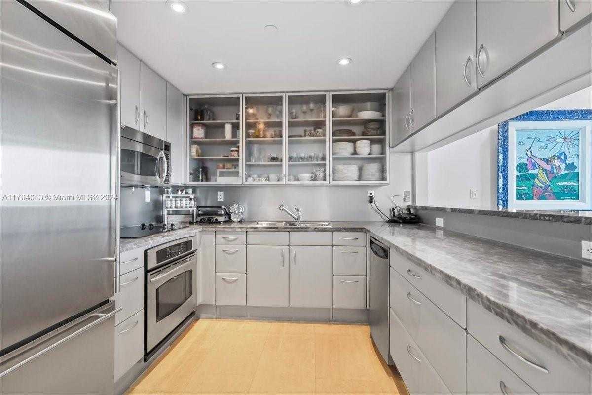 Small Image of 540 WEST AVE #1914, Miami Beach Number 5