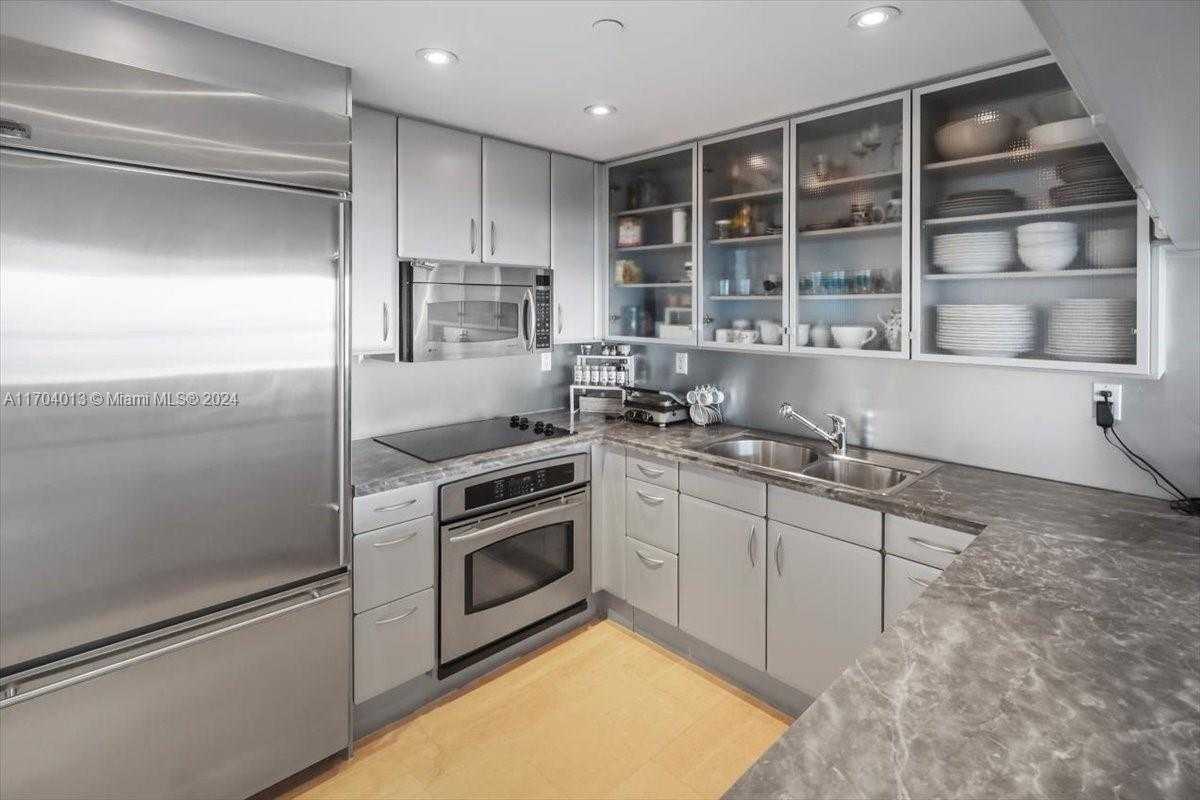 Small Image of 540 WEST AVE #1914, Miami Beach Number 6