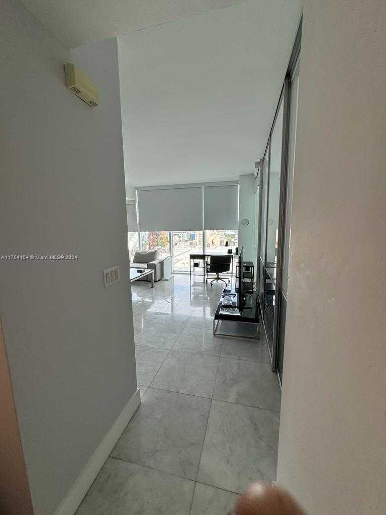 Small Image of 1040 BISCAYNE BLVD #1505, Miami Number 10