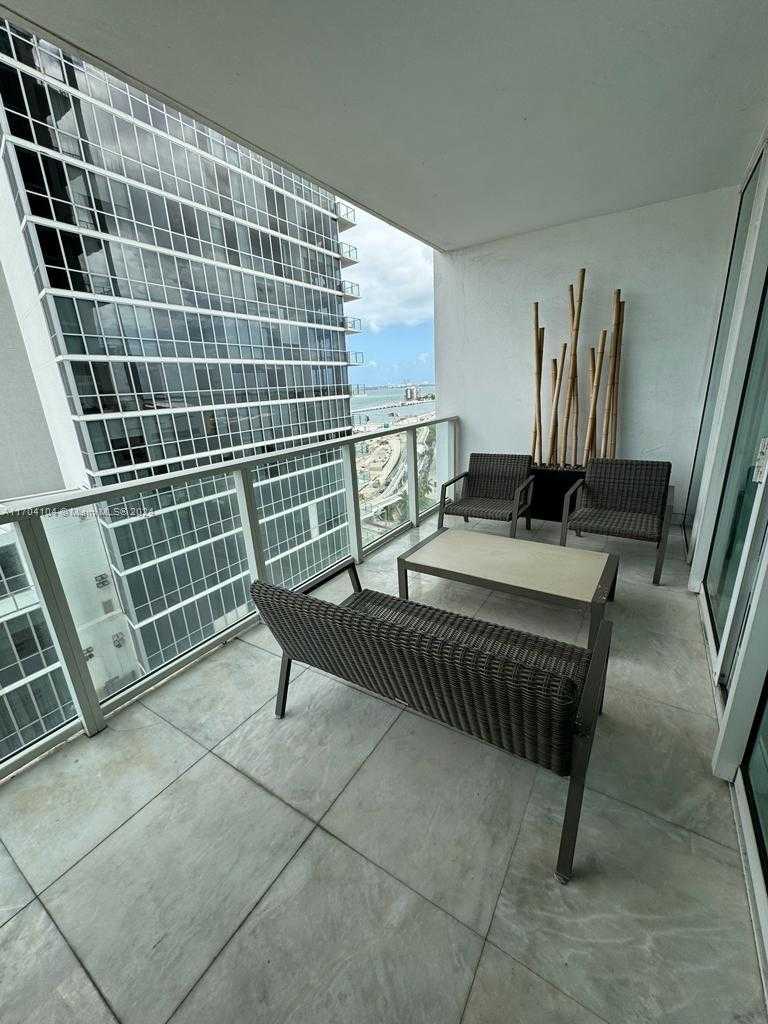 Small Image of 1040 BISCAYNE BLVD #1505, Miami Number 15