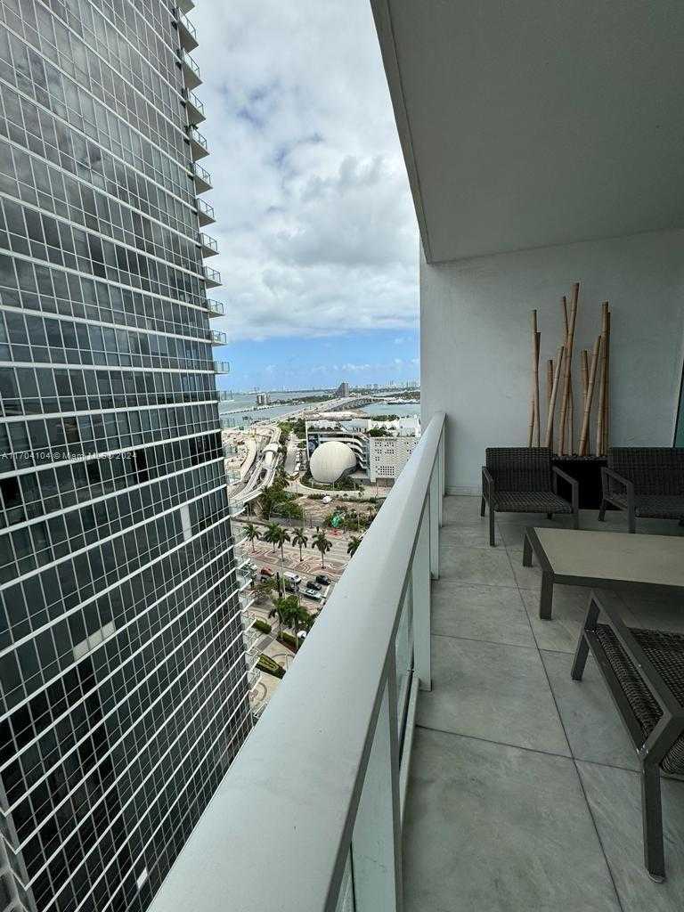 Small Image of 1040 BISCAYNE BLVD #1505, Miami Number 2