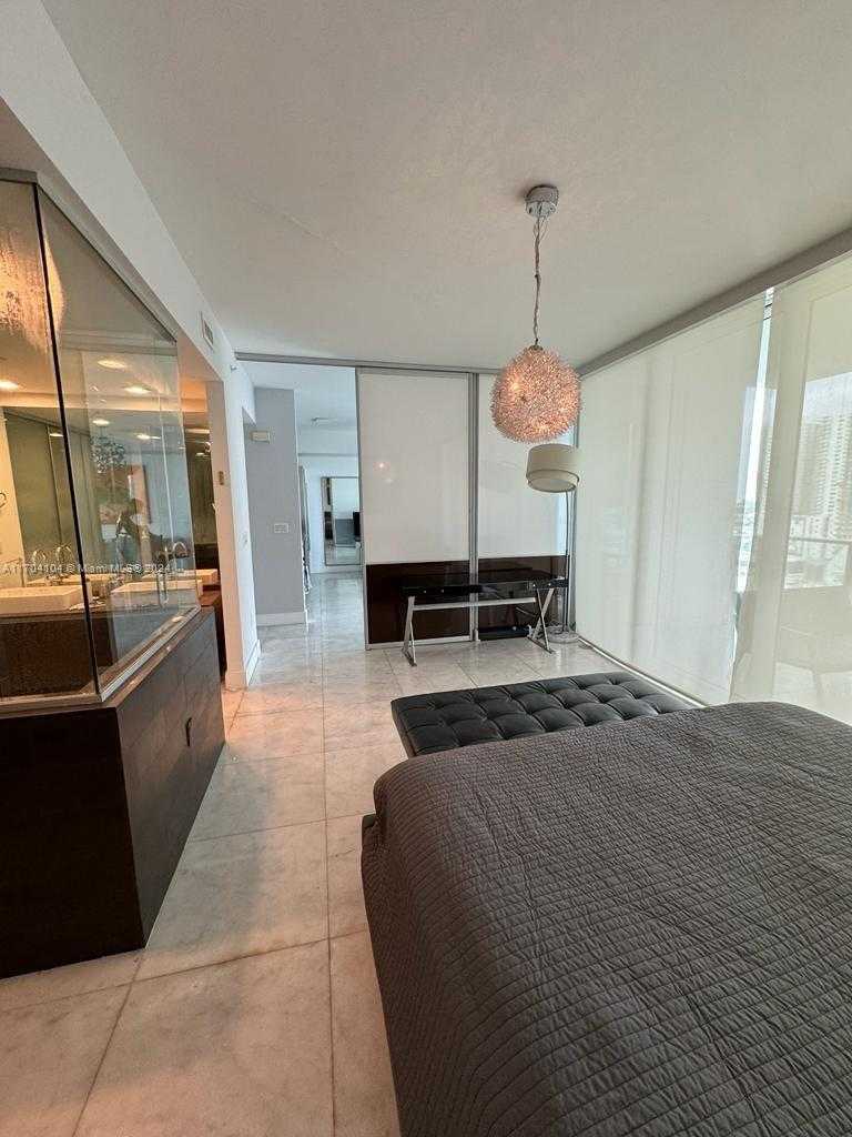 Small Image of 1040 BISCAYNE BLVD #1505, Miami Number 6