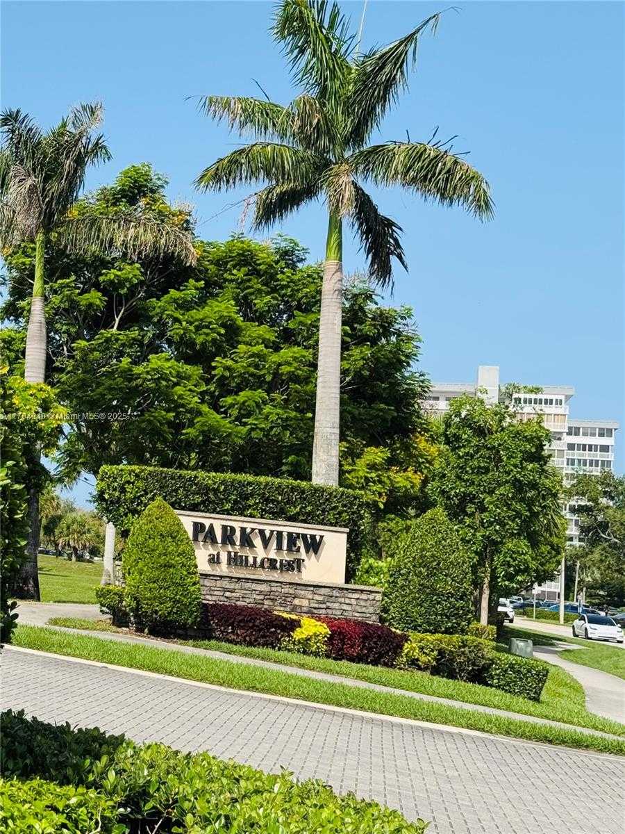 Small Image of 3956 POINCIANA LN, Hollywood Number 18