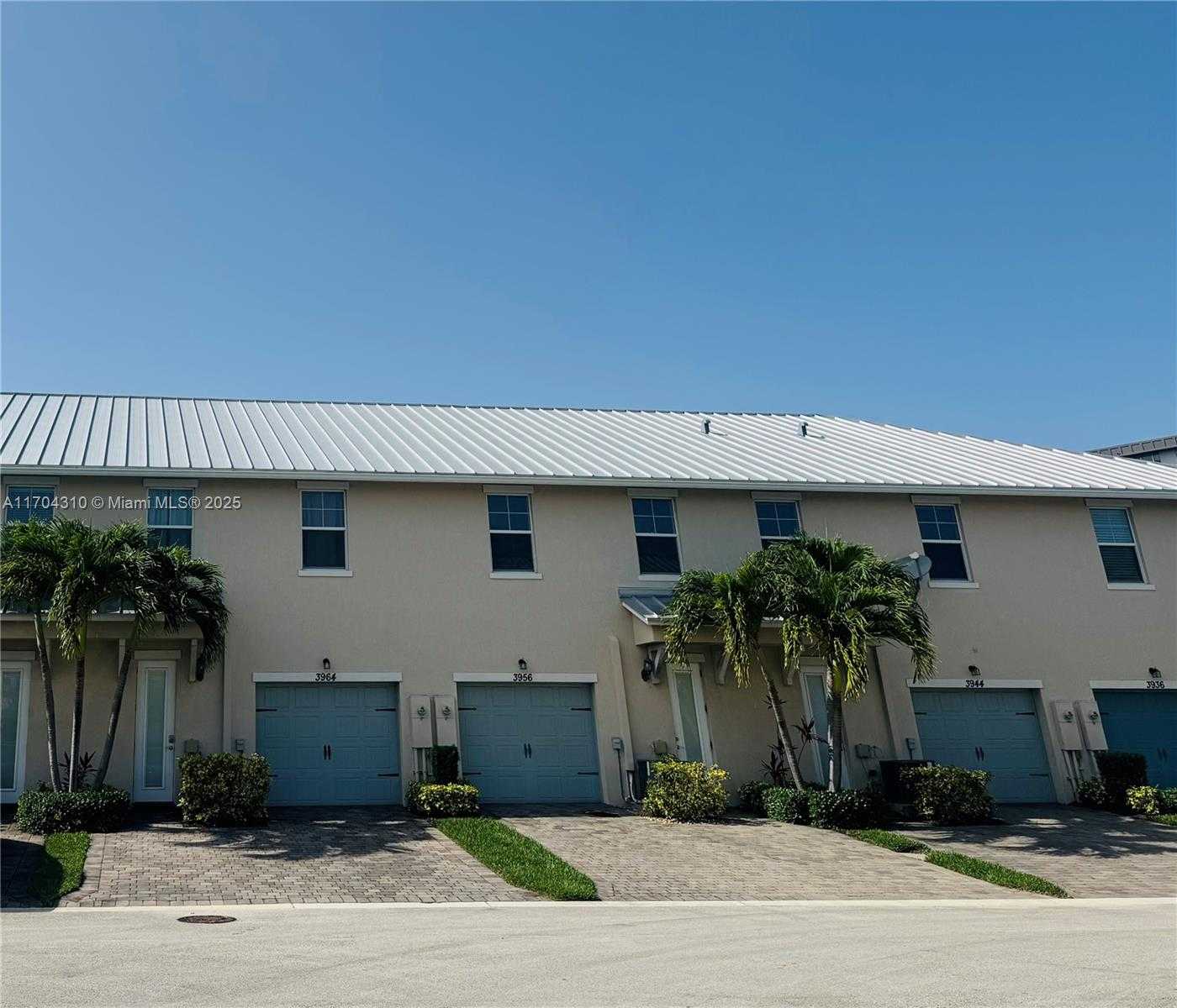 Small Image of 3956 POINCIANA LN, Hollywood Number 30