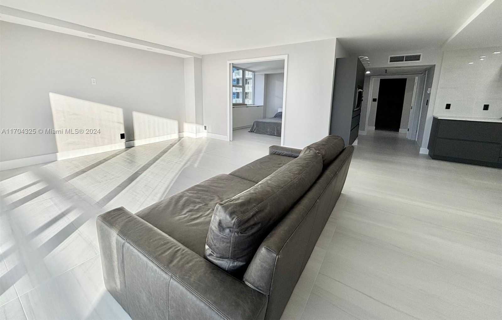 Small Image of 2030 SOUTH OCEAN DR #806, Hallandale Beach Number 15