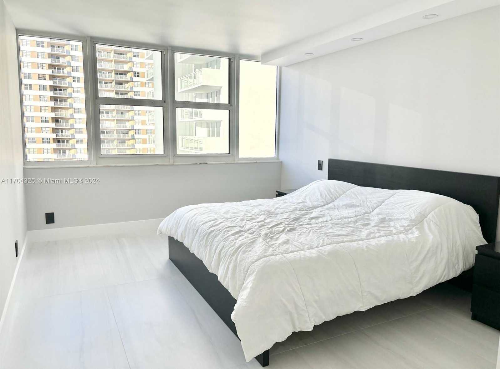 Small Image of 2030 SOUTH OCEAN DR #806, Hallandale Beach Number 22