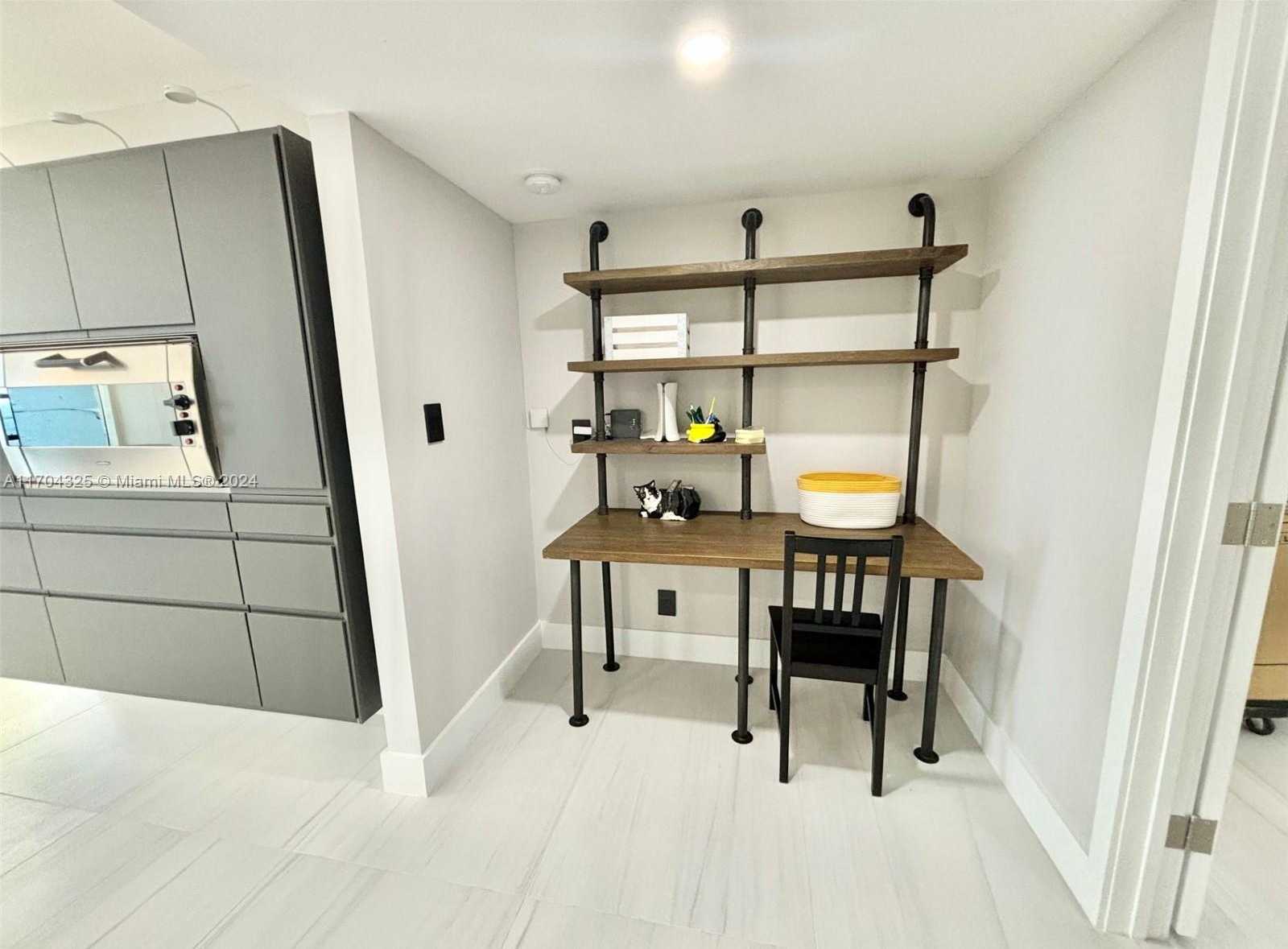 Small Image of 2030 SOUTH OCEAN DR #806, Hallandale Beach Number 8