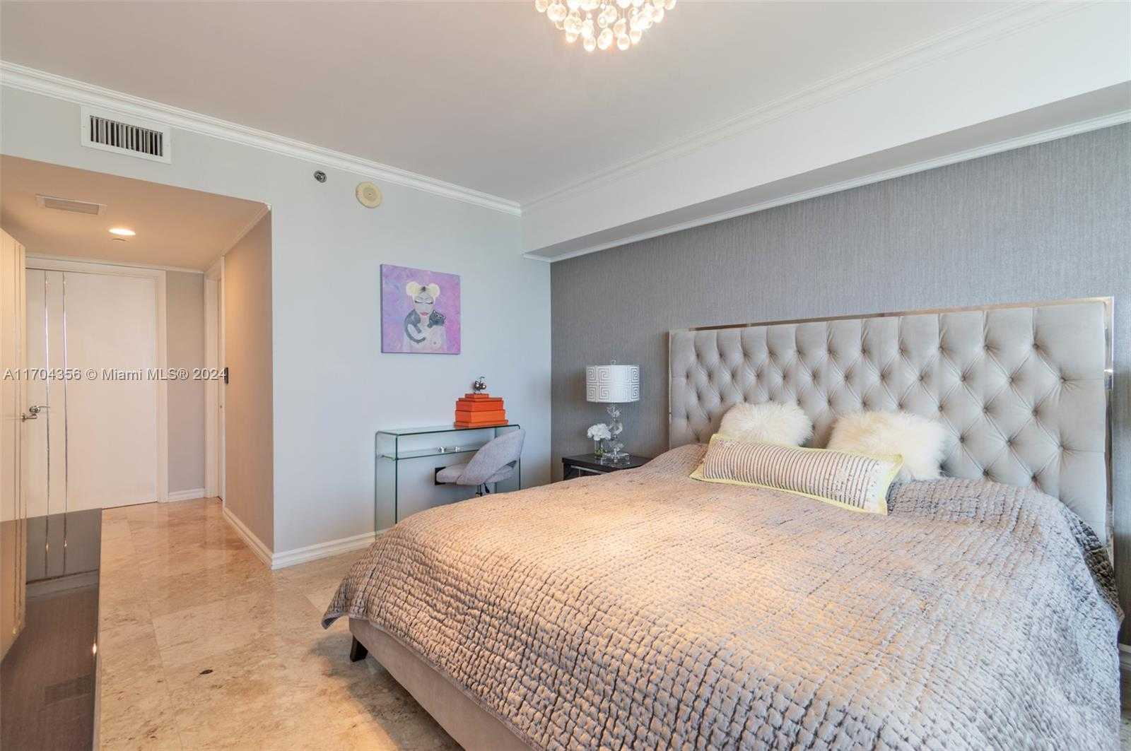 Small Image of 1830 SOUTH OCEAN DR #2311, Hallandale Beach Number 5