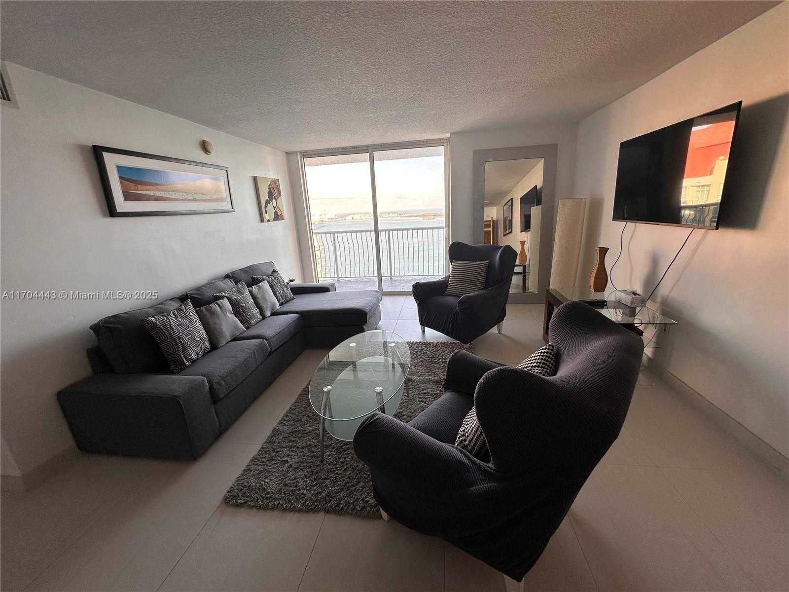 Small Image of 1200 BRICKELL BAY DR #4002, Miami Number 30