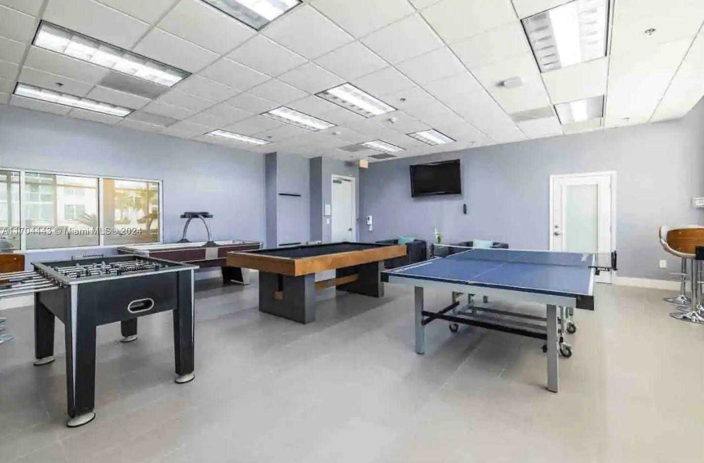 Small Image of 1200 BRICKELL BAY DR #4002, Miami Number 4
