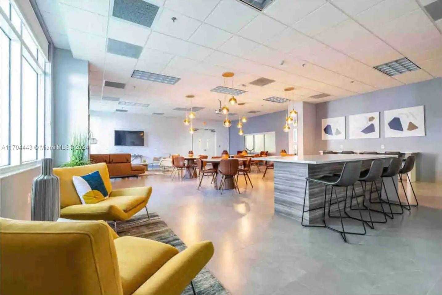 Small Image of 1200 BRICKELL BAY DR #4002, Miami Number 9