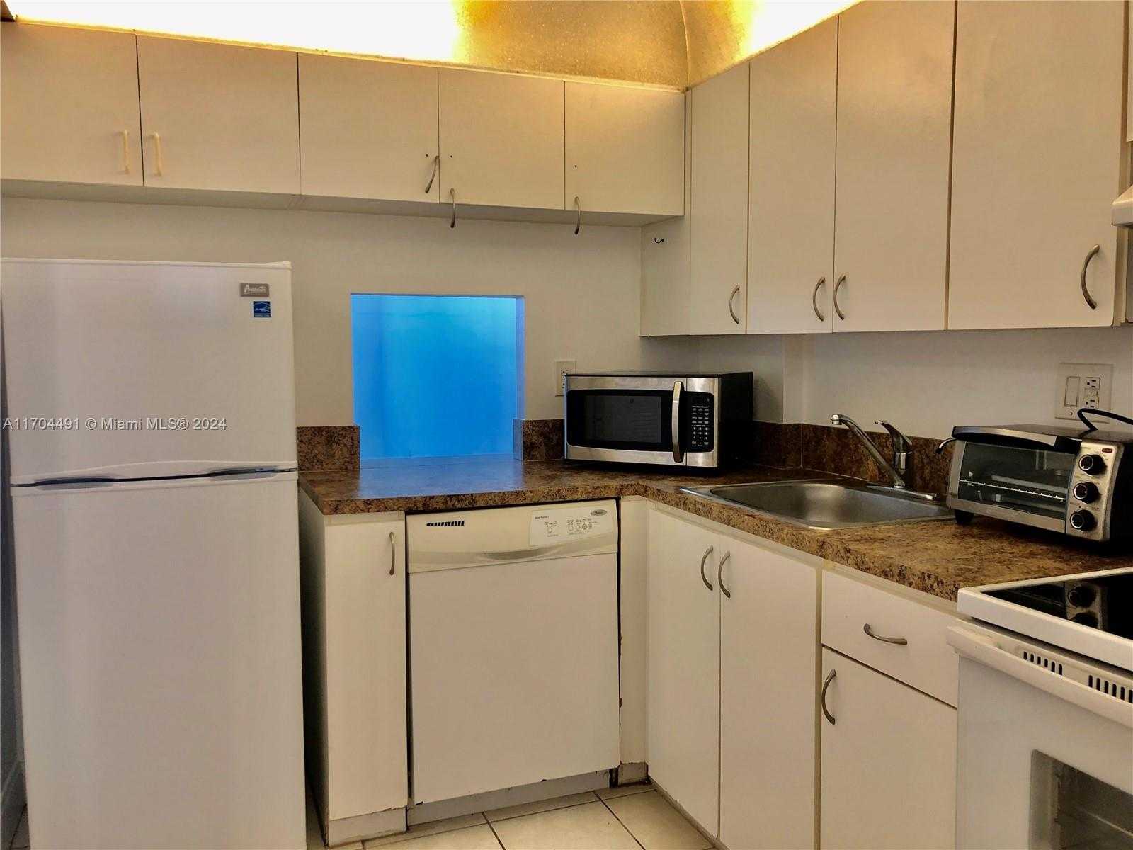 Small Image of 2903 NORTH EAST 163RD ST #203, North Miami Beach Number 6
