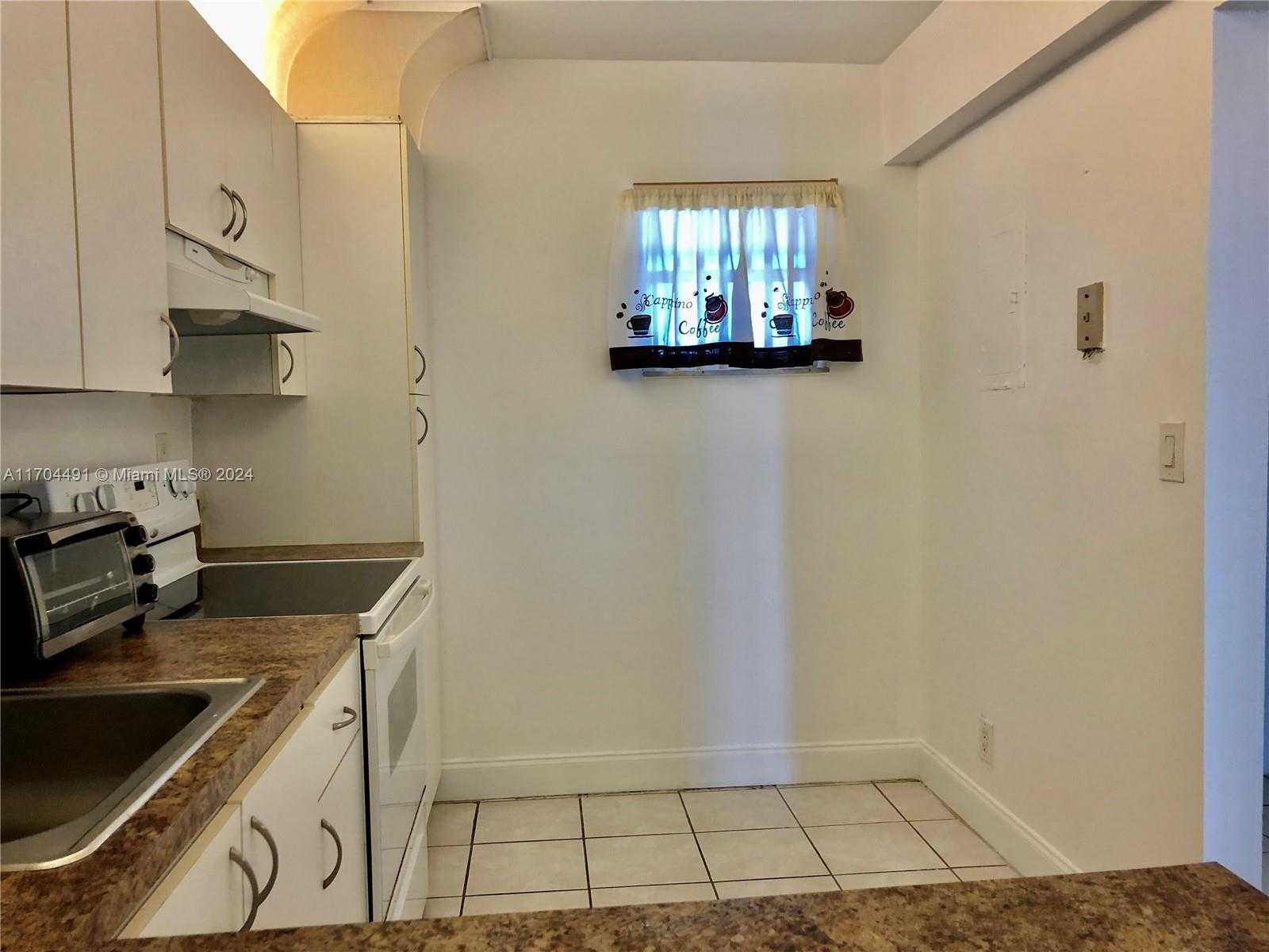 Small Image of 2903 NORTH EAST 163RD ST #203, North Miami Beach Number 7