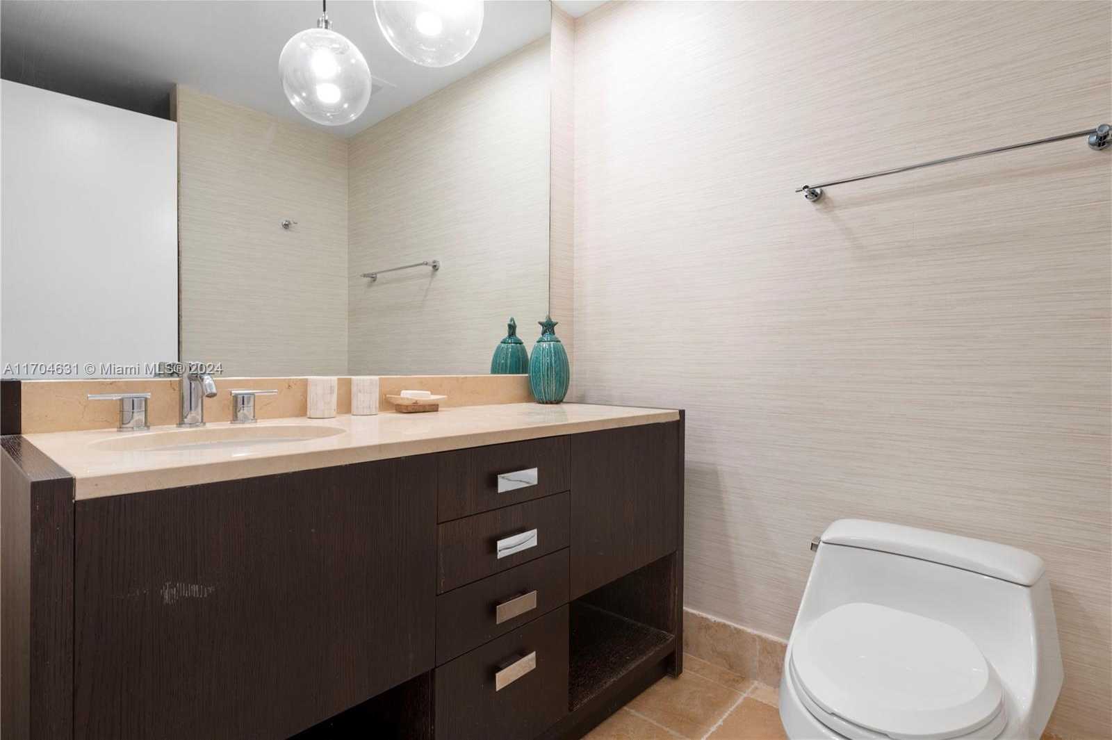 Small Image of 18201 COLLINS AVE #906, Sunny Isles Beach Number 20