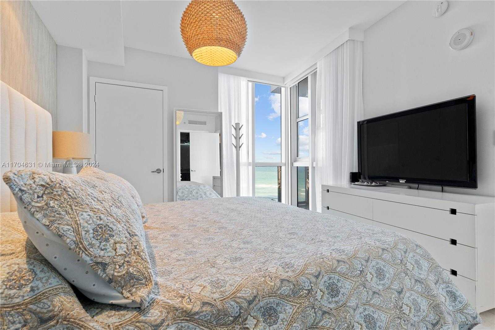 Small Image of 18201 COLLINS AVE #906, Sunny Isles Beach Number 5