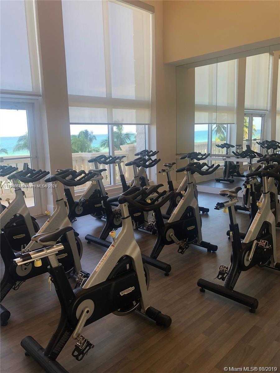 Small Image of 4775 COLLINS AVE #2702, Miami Beach Number 12