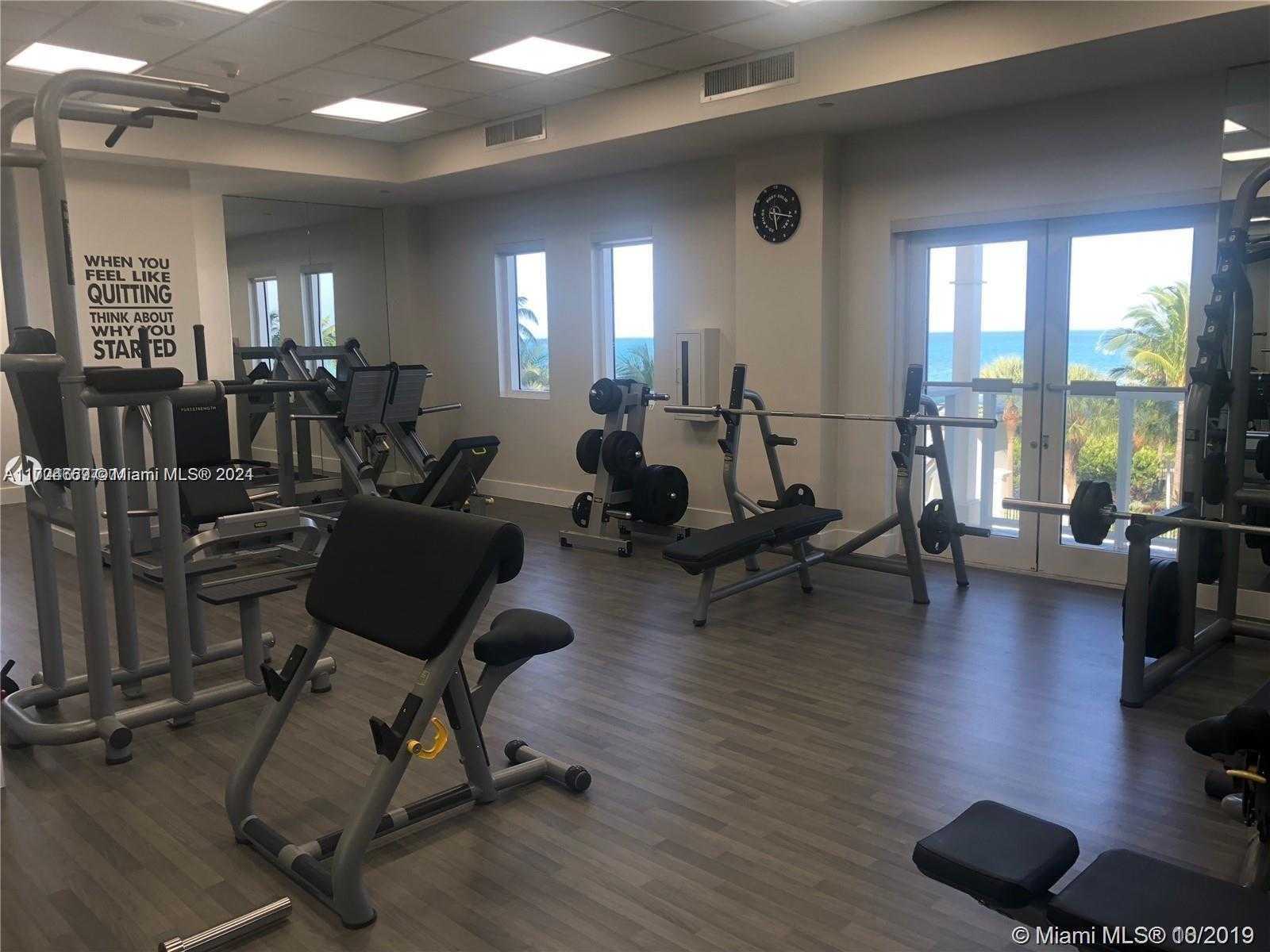 Small Image of 4775 COLLINS AVE #2702, Miami Beach Number 14