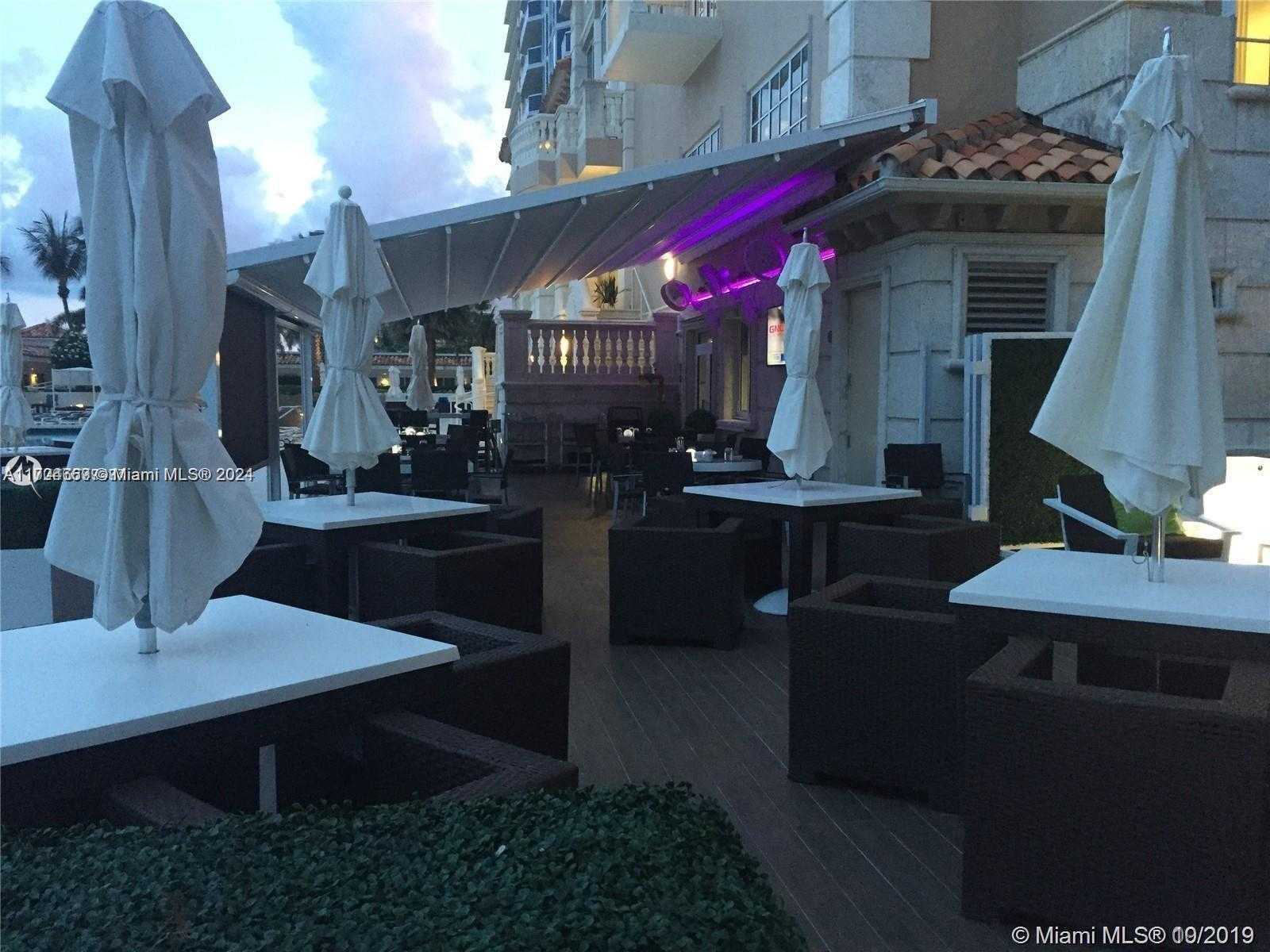 Small Image of 4775 COLLINS AVE #2702, Miami Beach Number 2