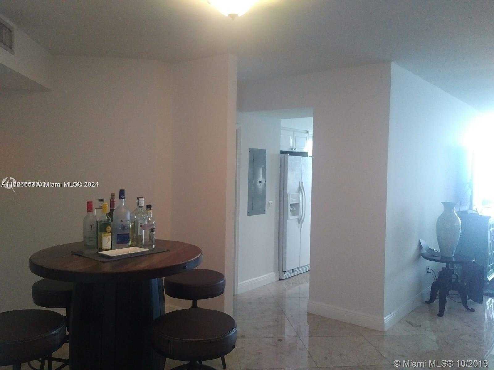 Small Image of 4775 COLLINS AVE #2702, Miami Beach Number 29