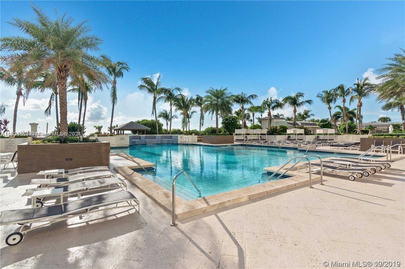 Small Image of 4775 COLLINS AVE #2702, Miami Beach Number 8