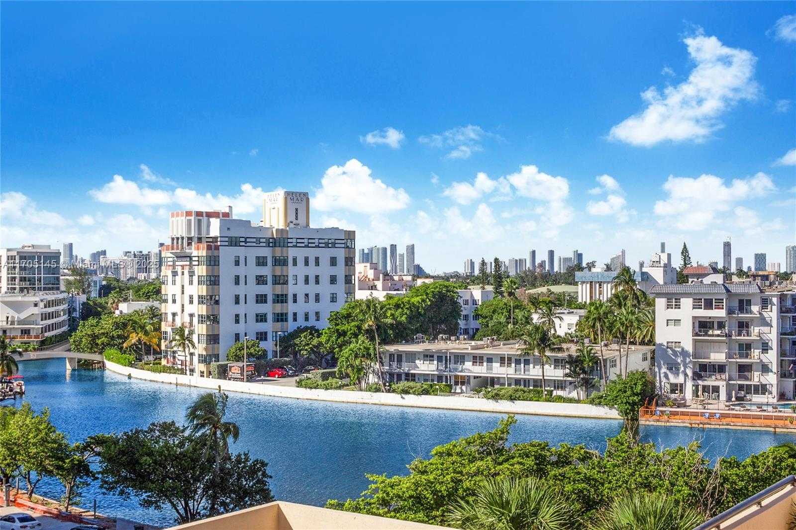 Small Image of 2555 COLLINS AVE #714, Miami Beach Number 18