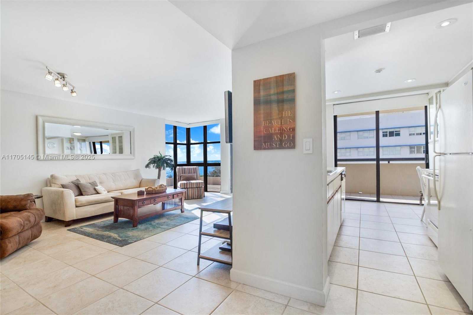 Small Image of 2555 COLLINS AVE #714, Miami Beach Number 6