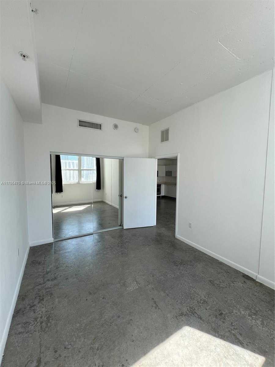 Small Image of 133 NORTH EAST 2ND AVE #1906, Miami Number 8
