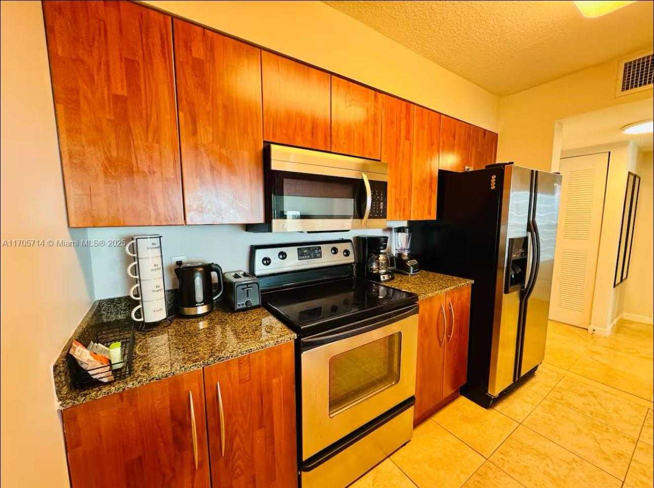 Small Image of 1200 BRICKELL BAY DR #3220, Miami Number 12