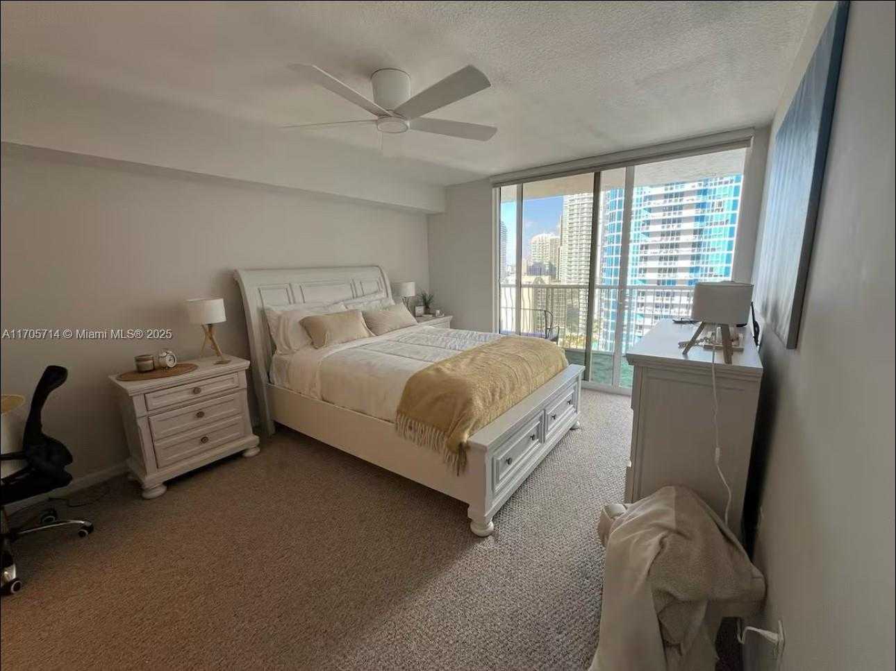 Small Image of 1200 BRICKELL BAY DR #3220, Miami Number 18
