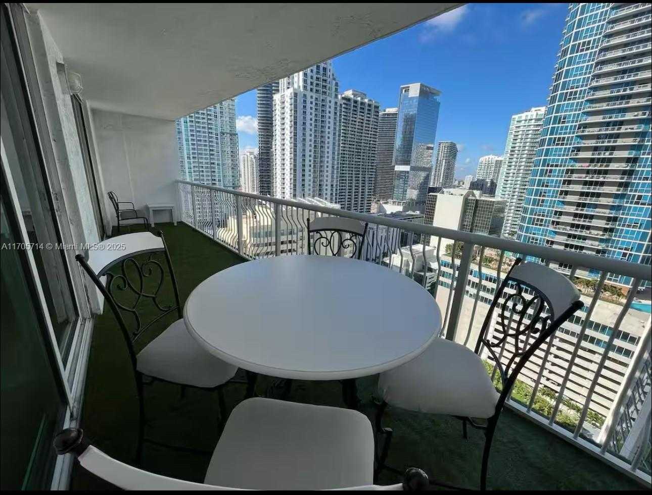 Small Image of 1200 BRICKELL BAY DR #3220, Miami Number 28