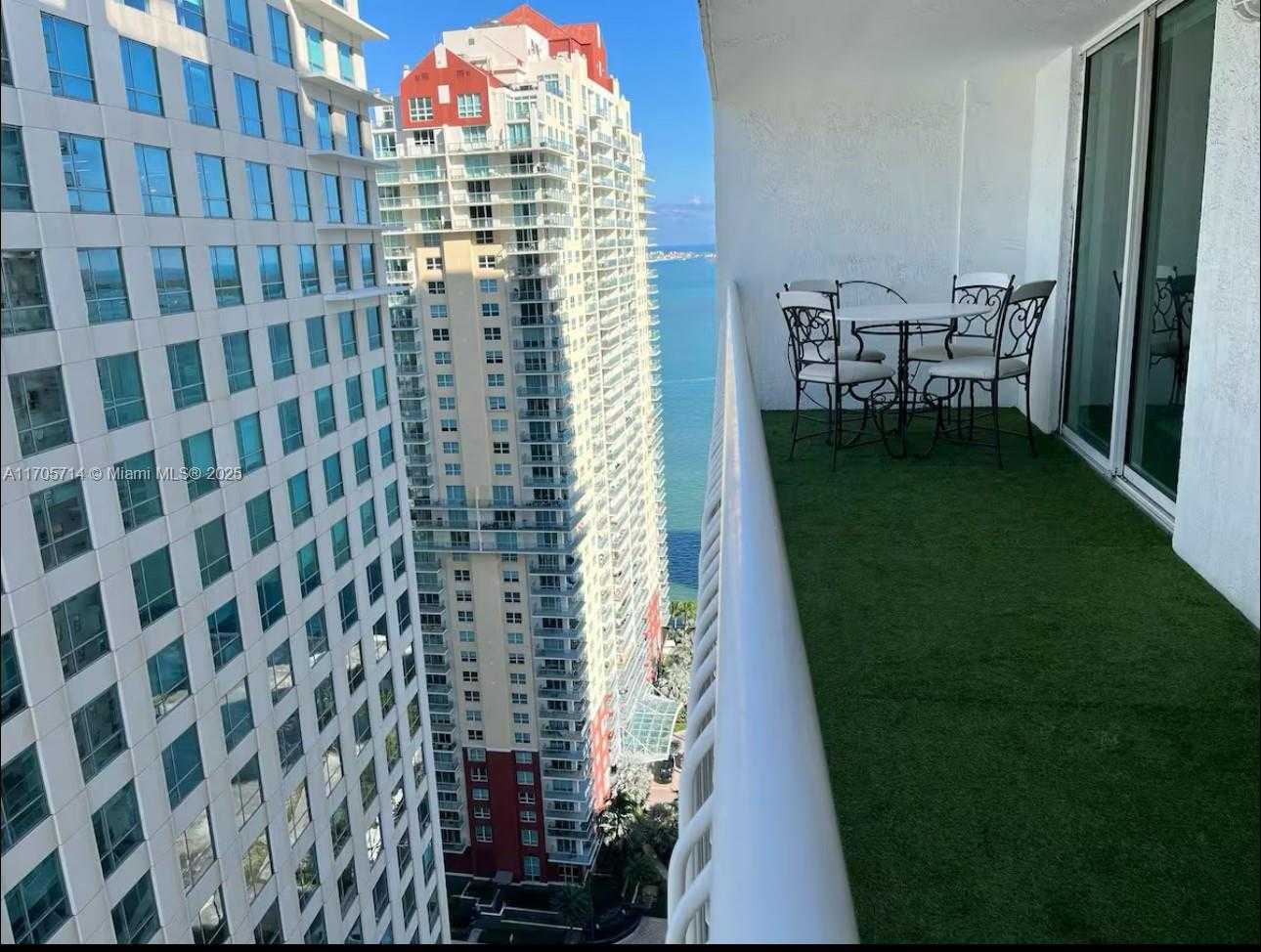 Small Image of 1200 BRICKELL BAY DR #3220, Miami Number 34
