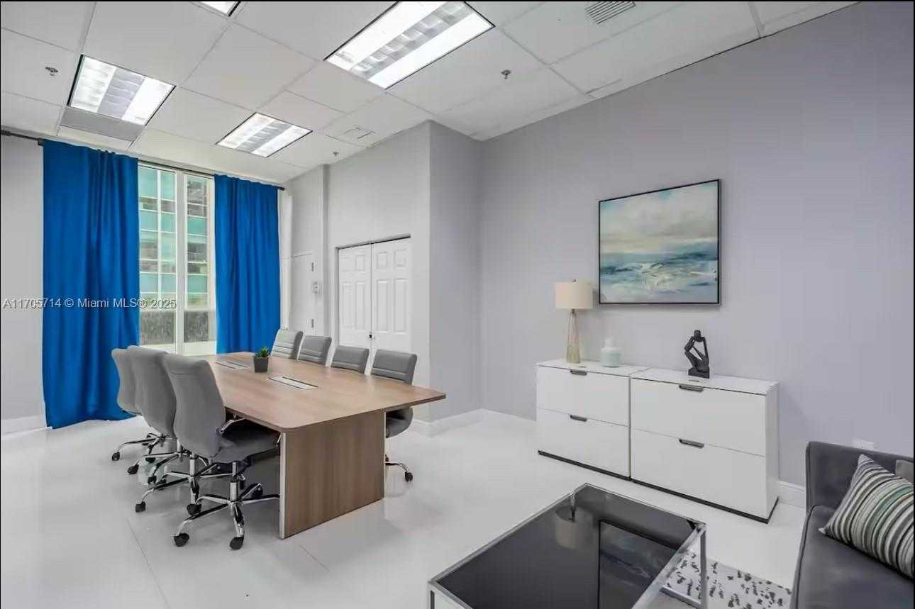 Small Image of 1200 BRICKELL BAY DR #3220, Miami Number 39