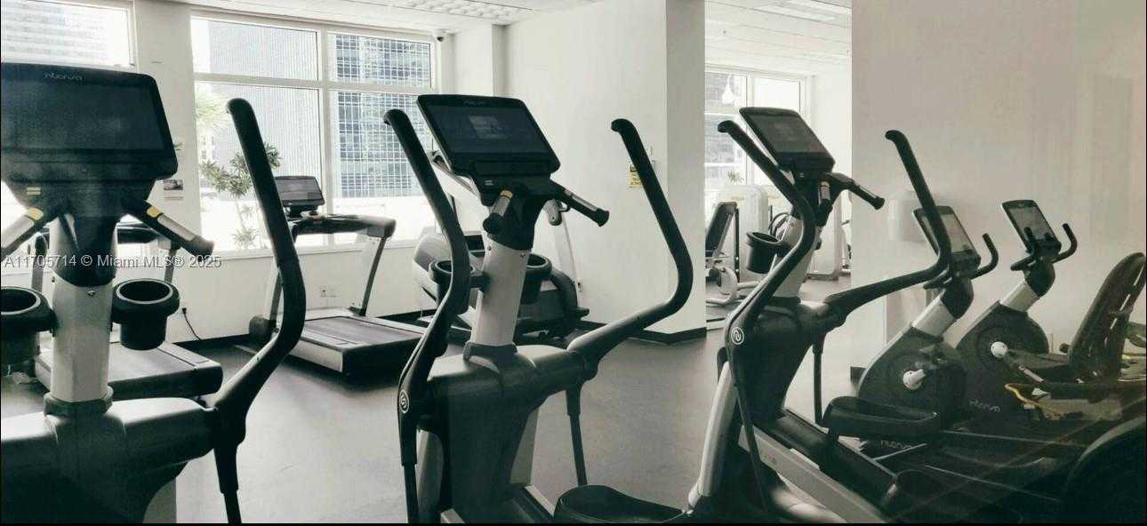 Small Image of 1200 BRICKELL BAY DR #3220, Miami Number 43